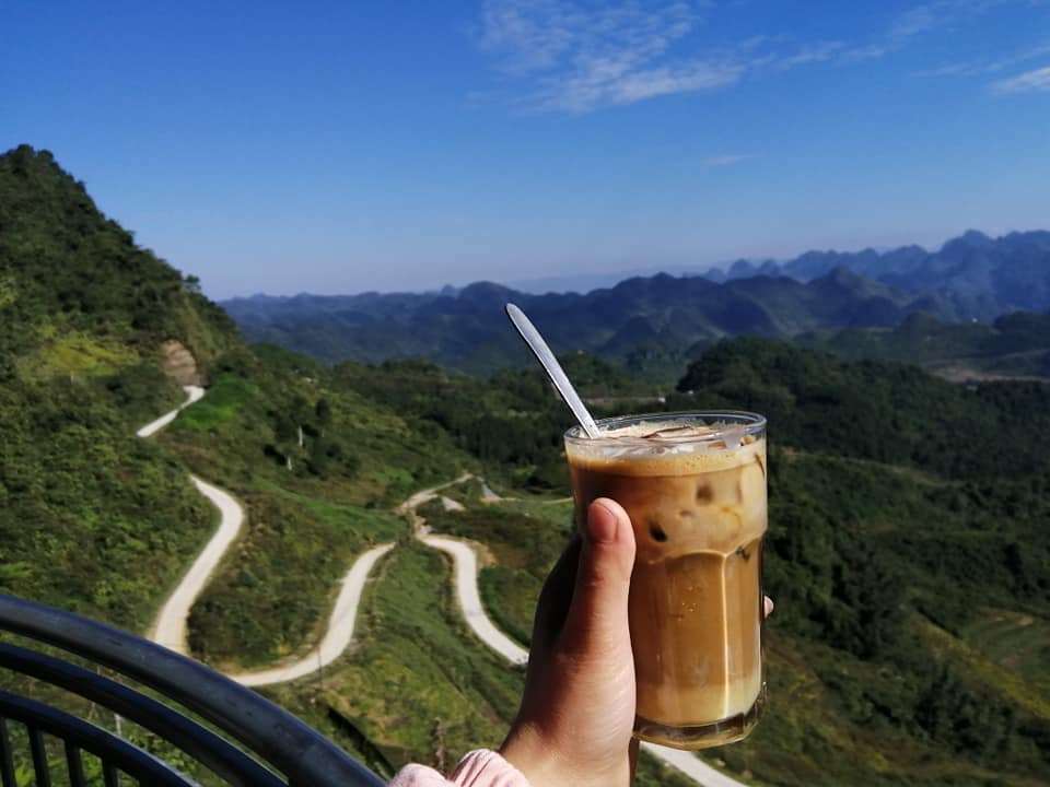 cafes-in-ha-giang-heaven-gate-quan-ba