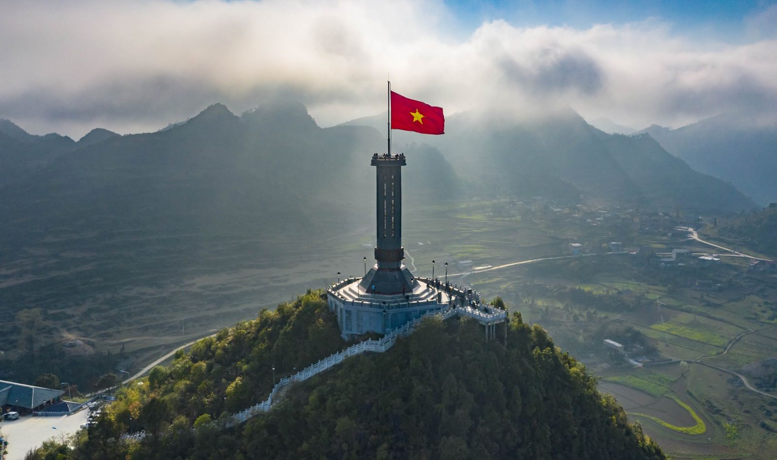 lung-cu-flag-tower